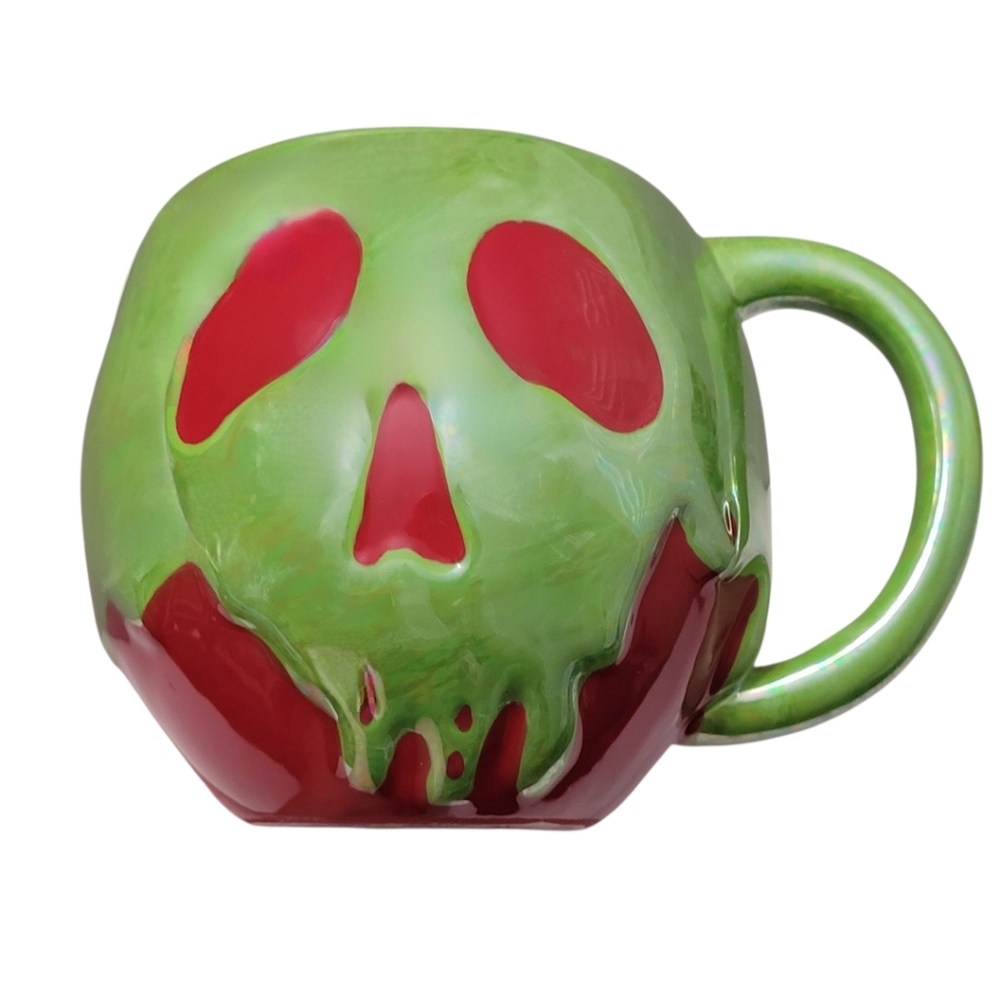 NWOT Disney Villains Poison Apple Mug Hand Painted Ceramic Snow White Evil Queen